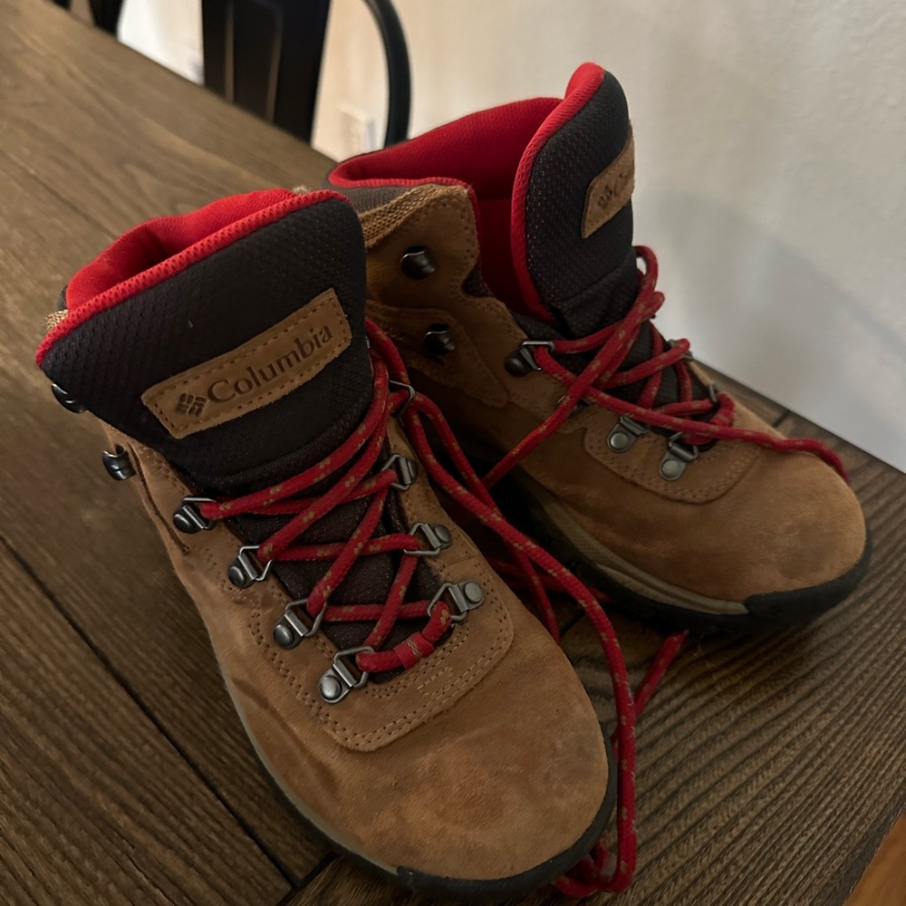 Columbia Hiking Boots